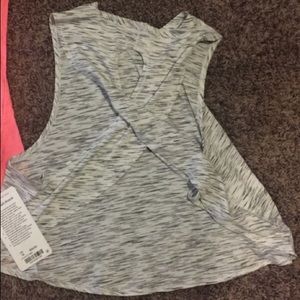Lululemon fast as light tank size 10 NWT